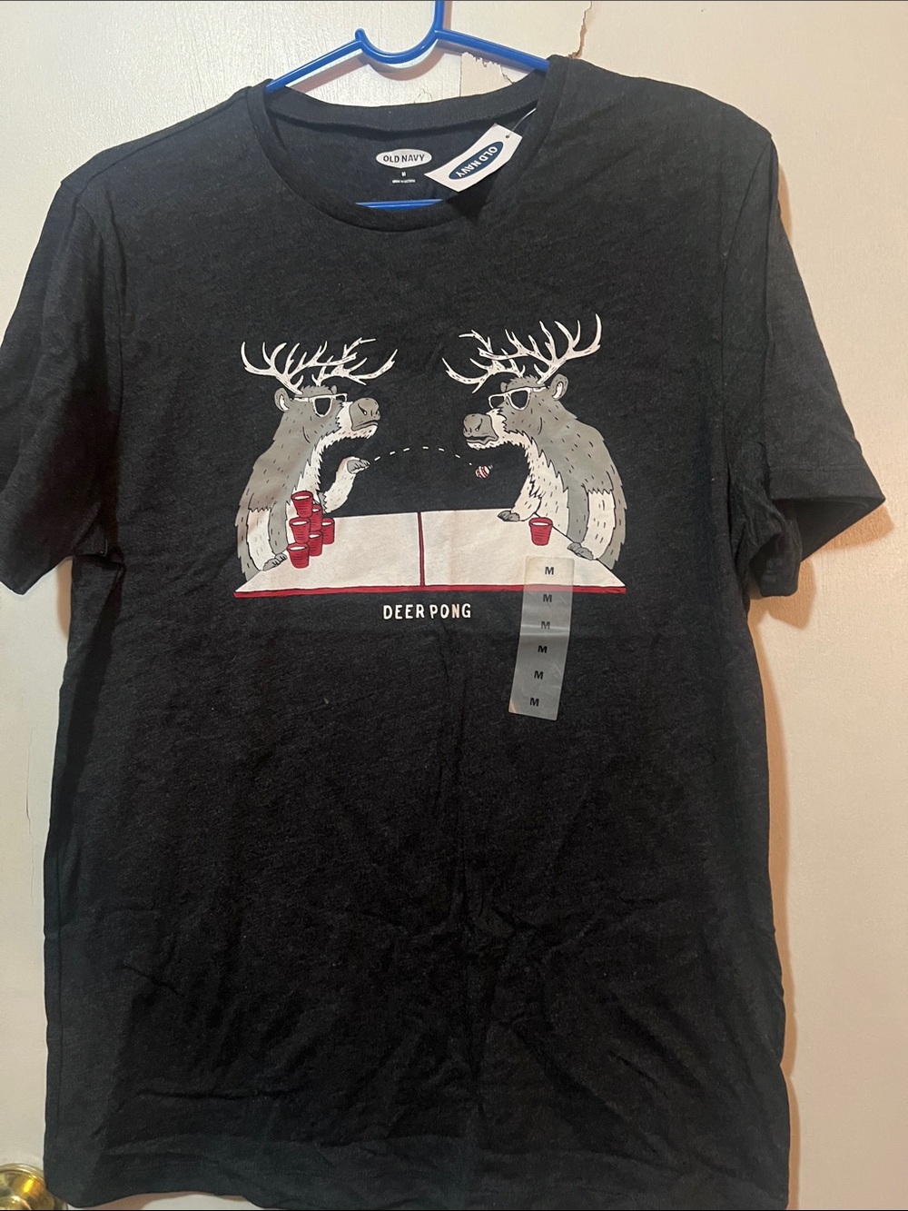 Old Navy Black Men’s 'Deerpong' Graphic Tee